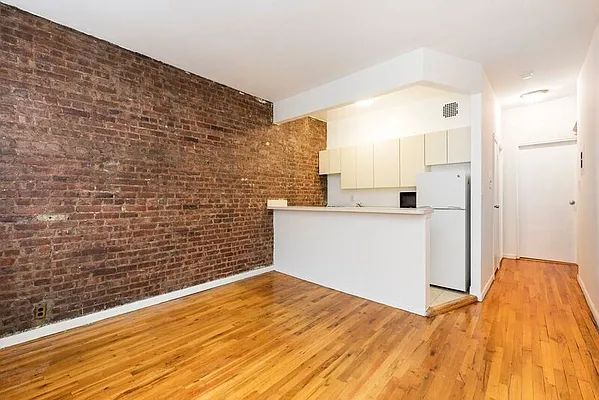 Rented by Bold New York | media 20