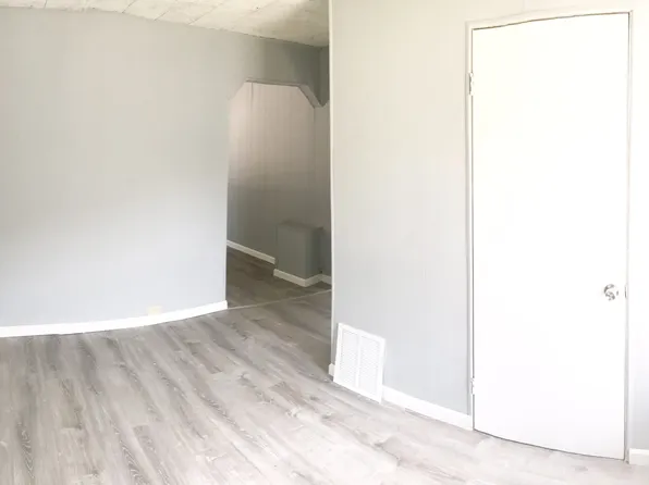 9964 Meadow Ave, Saint Louis, MO 63125