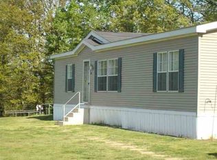 60 Heartbreak Ln, Henderson, TN 38340