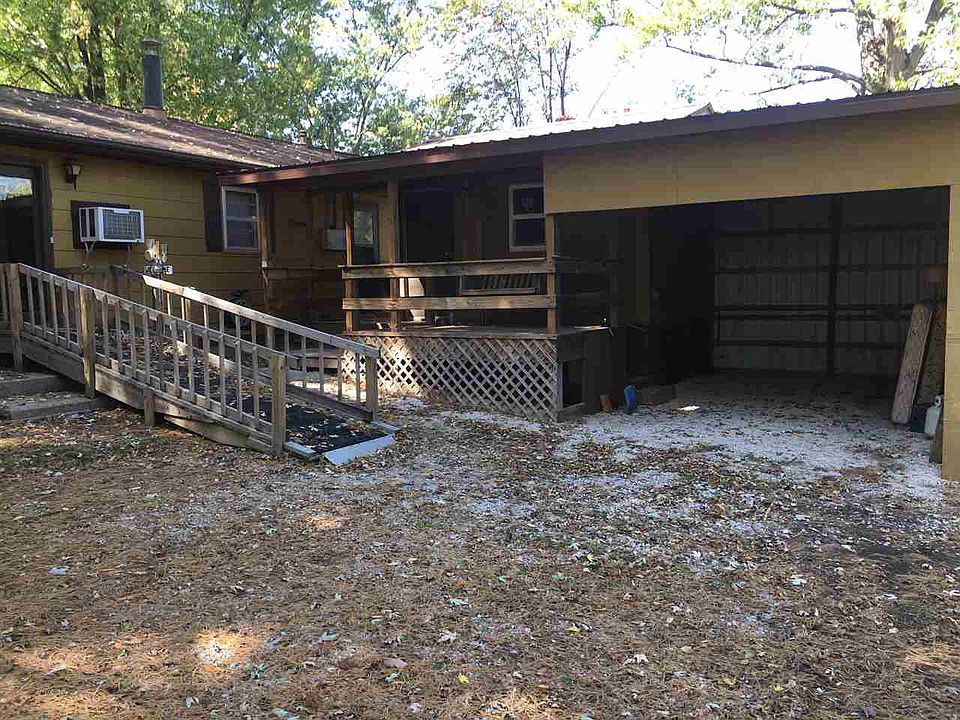 2nd image of 202 Whipple St