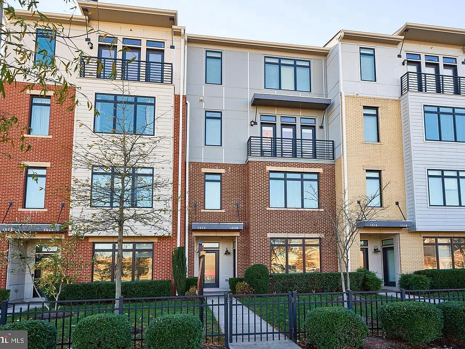 1522 Ribbon Limestone Ter SE