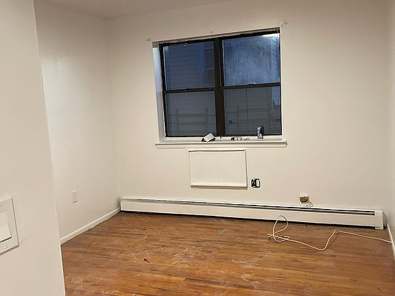 5th image of 4055 Barnes Ave Floor 2