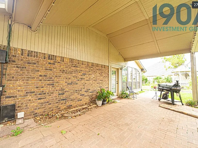 4405 Manchester Ct — Photo 27