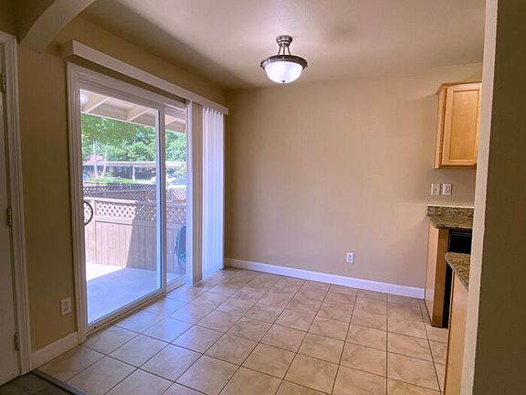 5th image of 5011 Bremner Way Unit 2