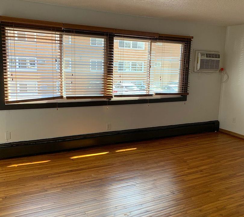 1st image of 615 E 18th St #8302111