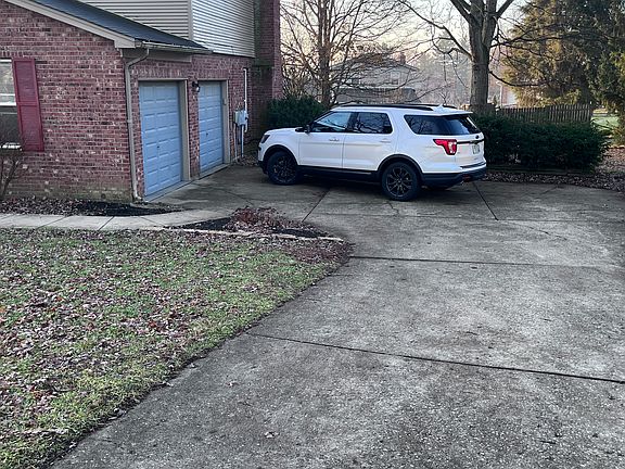 2nd image of 1341 Crestwind Ct