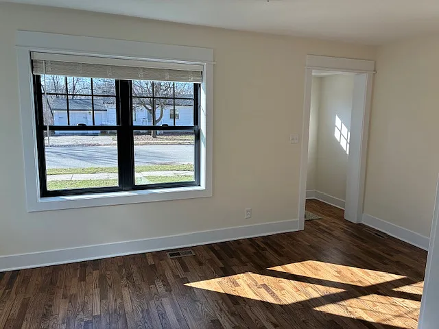 465 Union St — Photo 14