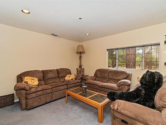 4th image of 961 Cypress Ln