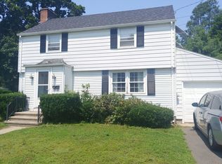 33 Moore Ave, Naugatuck, CT 06770