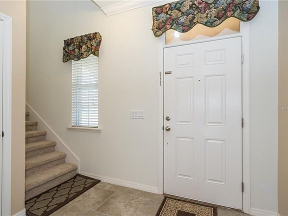 3rd image of 228 Drayton Ave