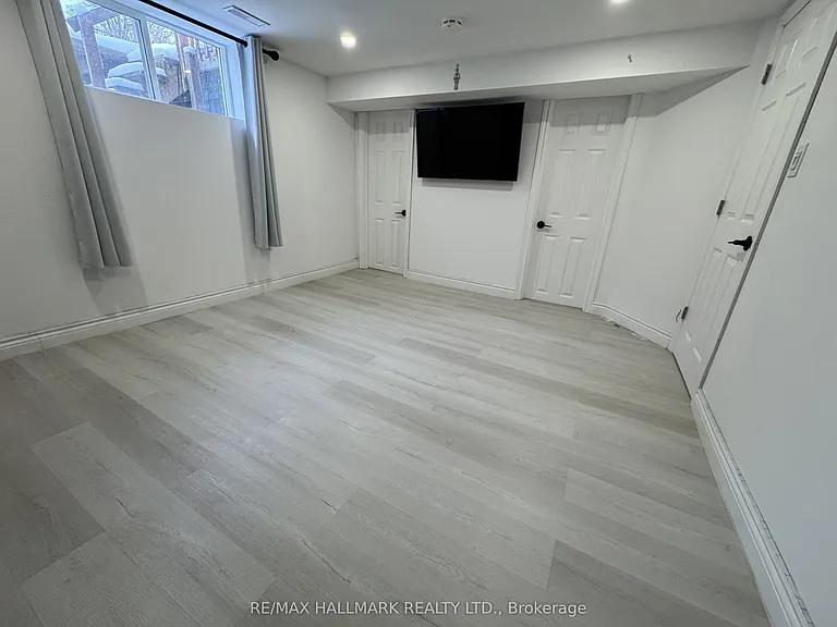 6 Bailey Cres #BASEMENT — Photo 13