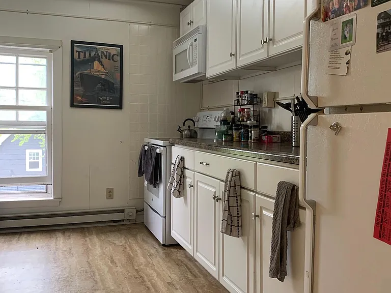 2756 N Farwell Ave #3 — Photo 5