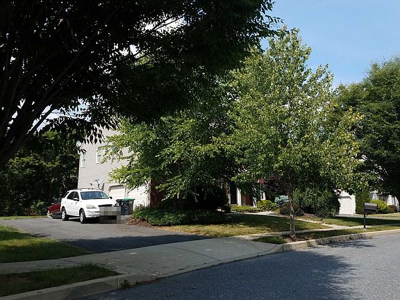 2nd image of 37 Millbrook Ct