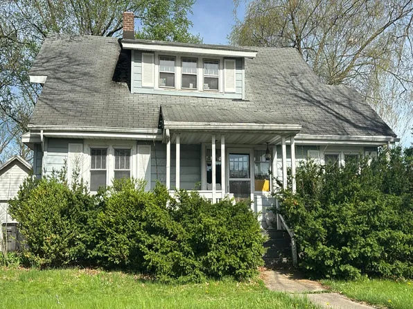 724 Emerson St, Goshen, IN 46526