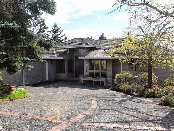 4th image of 5531 142nd Ave SE