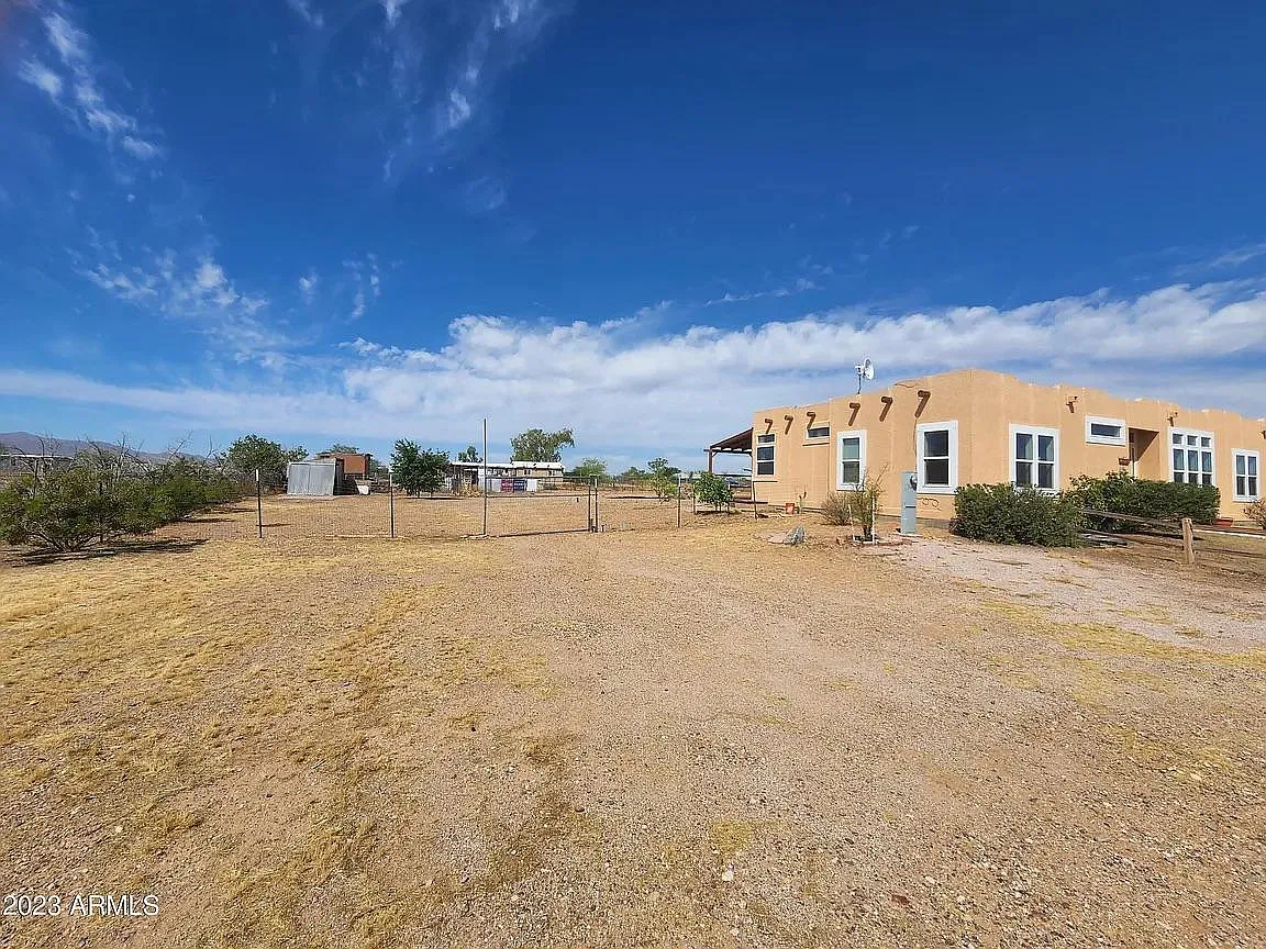 3 bed, 1920 sqft, $2,100 — Photo 4
