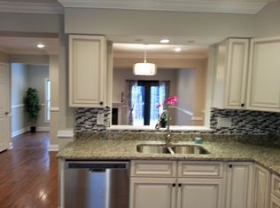 48 Robin Ridge Ct, Parkville, MD 21234