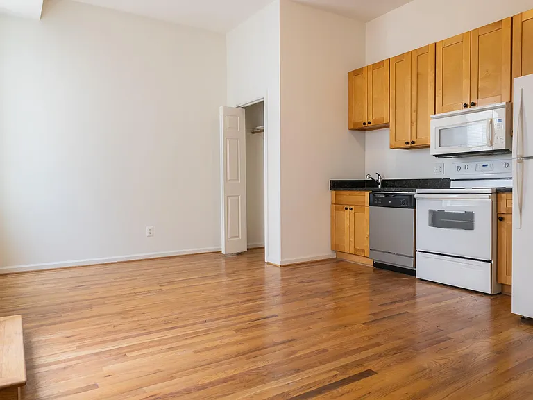 1314 14th St NW #205 — Photo 2
