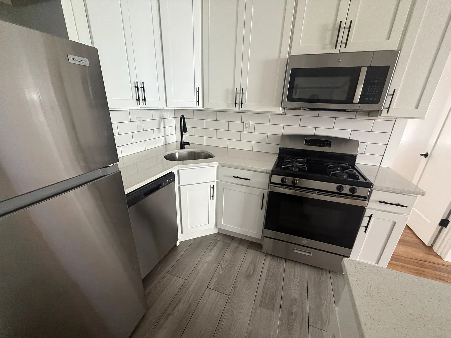 2 bed, $2,300 — Photo 1