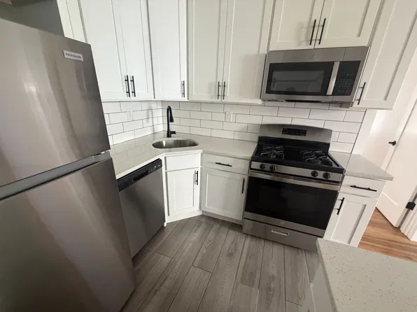 333 61st Street image 1 of 9