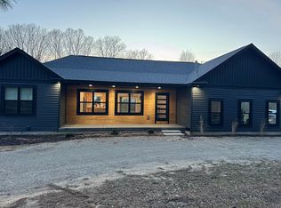 5726 Mullen Ridge Dr, Delton, MI 49046