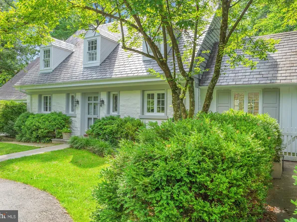 8519 Longfellow Pl, Chevy Chase, MD 20815