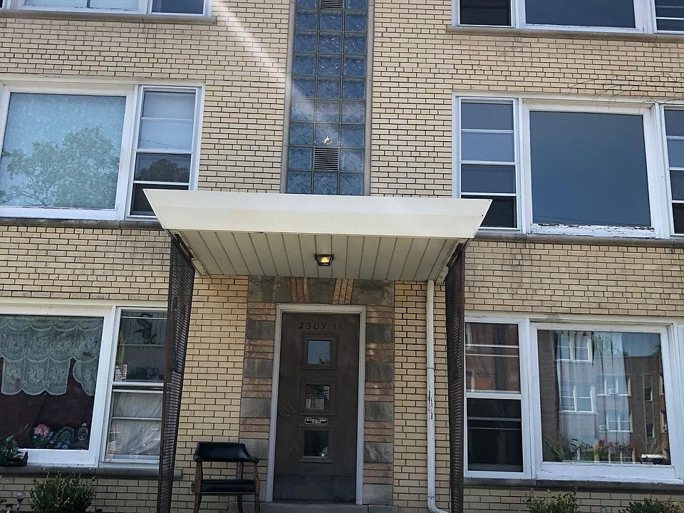 2nd image of 2509 W 111th St #2