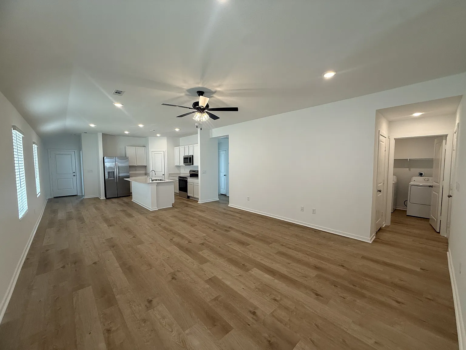 3 bed, 1373 sqft, $1,700 — Photo 3
