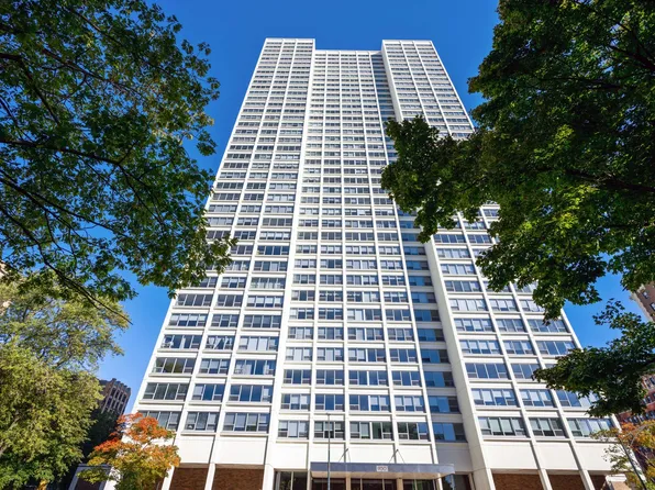1700 E 56th St APT 3509, Chicago, IL 60637