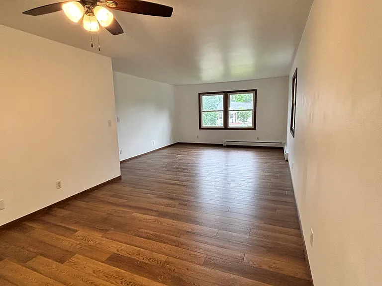 1044 W 10th Ave #A — Photo 9