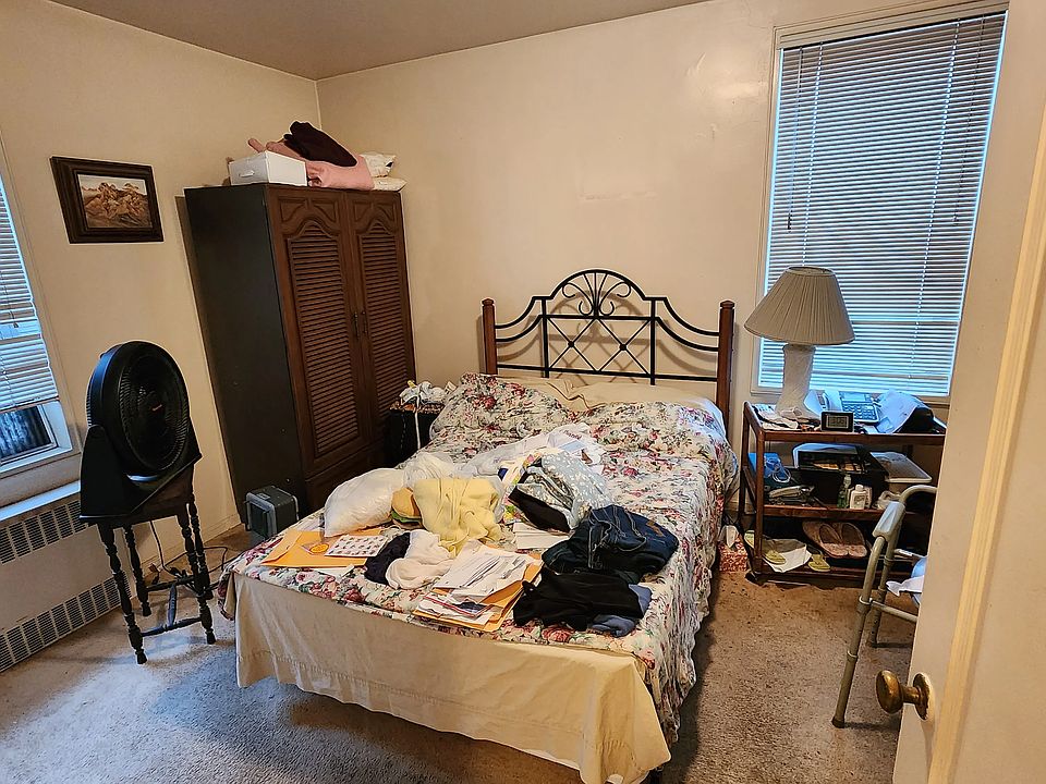 2nd image of 701 Gerald Ct APT 6E