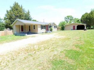 1018 W Stallings St, Clayton, NC 27520