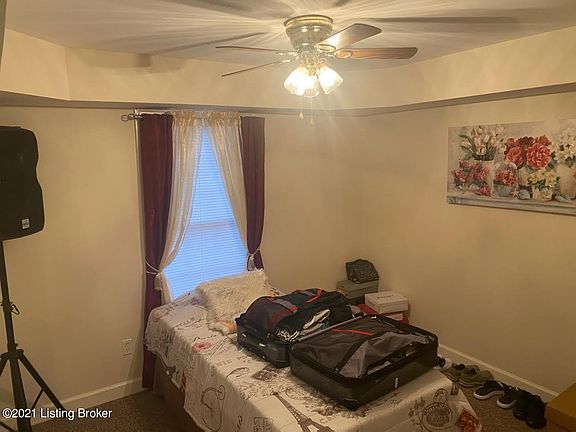 4th image of 8614 Standing Oak Dr