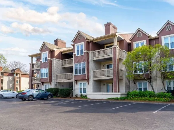 258 Hillsboro Pl, Nashville, TN 37215