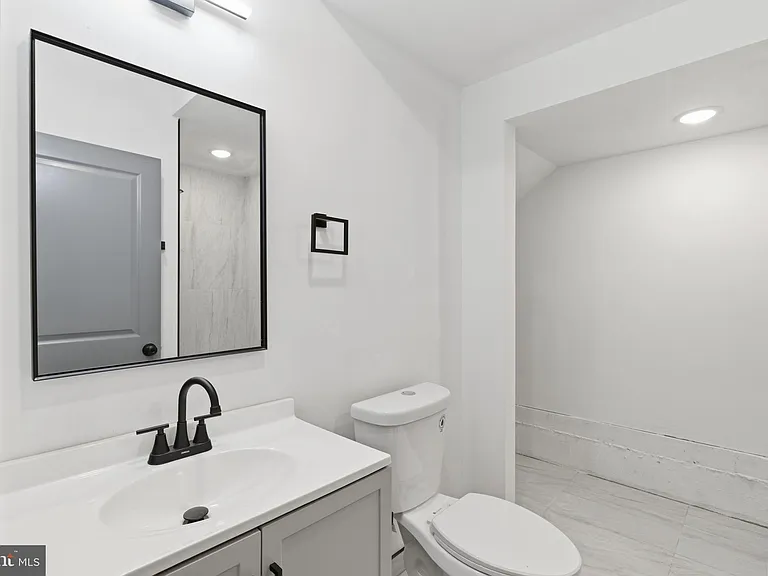 630 W Cumberland St #1 — Photo 7