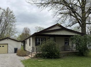 61 Pine Trl, Fairview Heights, IL 62208