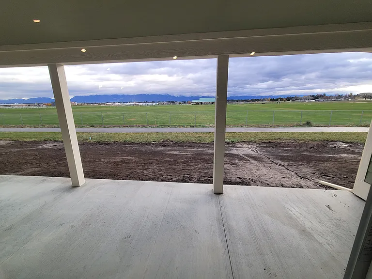 763 Foxglove Dr — Photo 7
