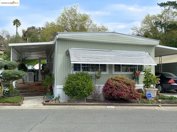 1080 San Miguel Rd Trailer 127, Concord, CA 94518