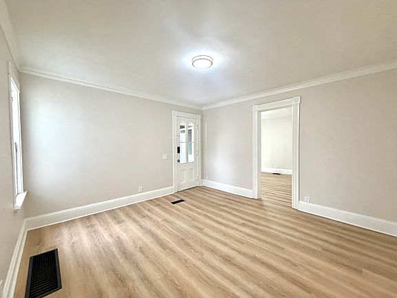 3rd image of 501 Averill Ave #2