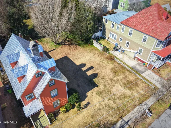 411 Hancock Street, New Bern, NC 28560