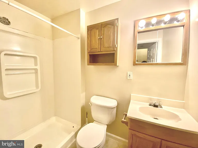 13765 Palmetto Cir — Photo 33