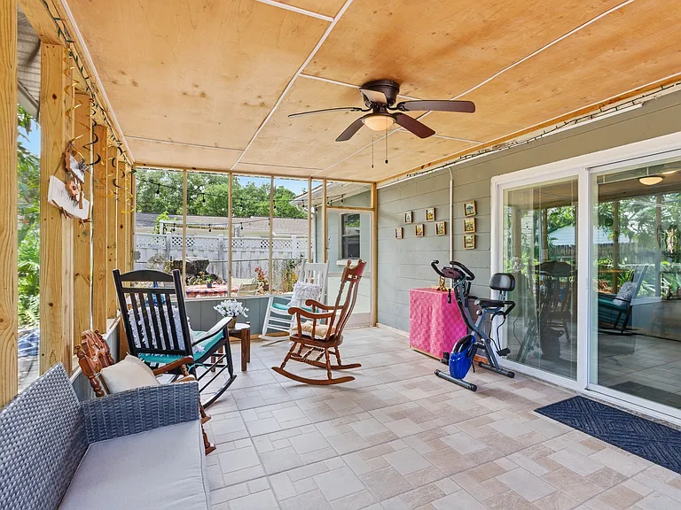 6403 Paddock Ave — Photo 14