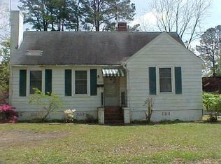 1407 Pollock St, Kinston, NC 28501