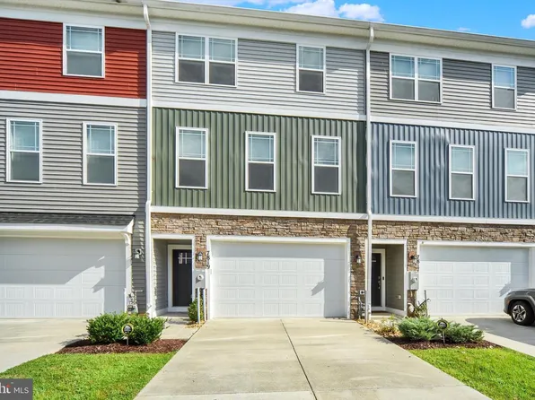 7819 Wolf Run Ln, Severn, MD 21144