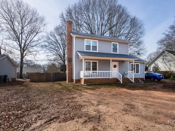 6924 Carriageway Ln, Charlotte, NC 28227
