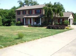 151 Colonial Dr, Clinton, PA