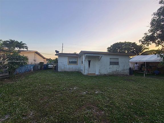 4th image of 4311 NW 27th St #4311