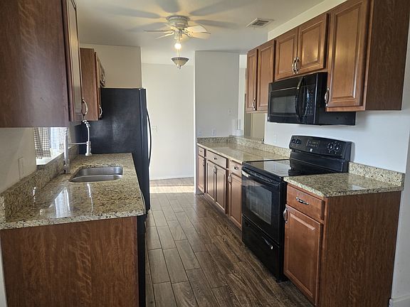 4th image of 7547 Mesa St