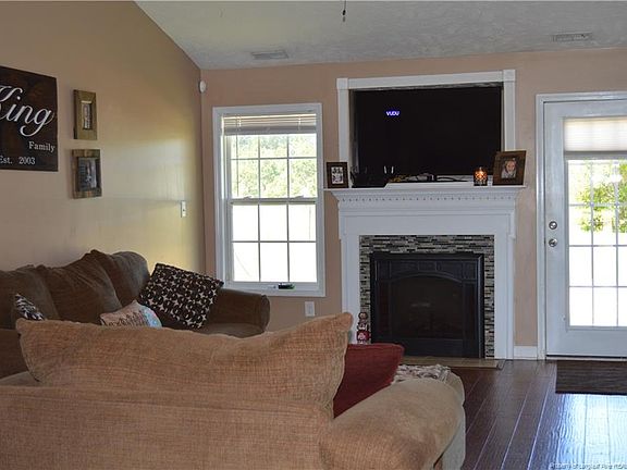 3rd image of 511 Driftwood Ln