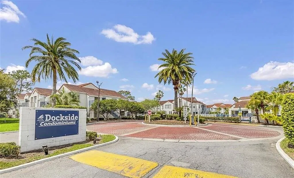1 bed, 1.0 bath, 680 sqft, $1,400 — Photo 1